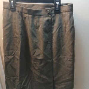 Chaus Charcoal Button-Accent Skirt